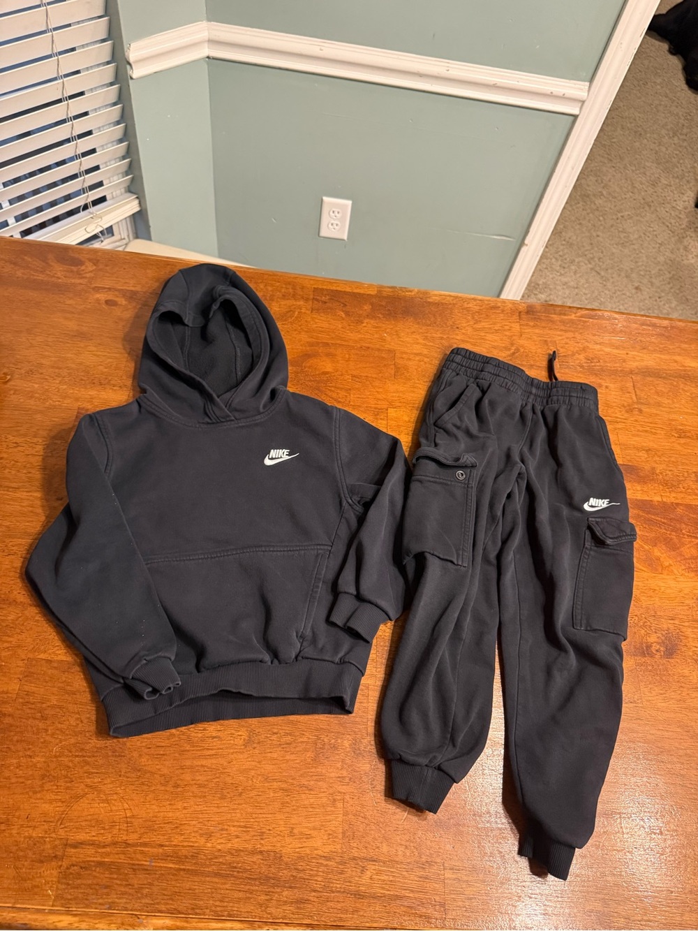 Nike Kids Club Fleece Hoodie & Cargo Joggers Tracksuit Set Black Size Small S